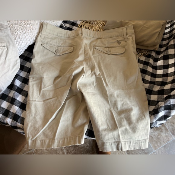 POLO SHORTS - Picture 1 of 4